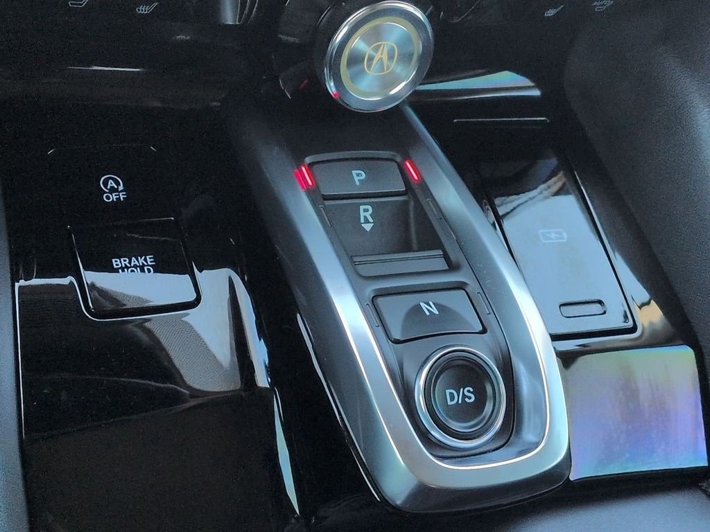 Certified Used 2025 Silver Acura Technology Package image 17