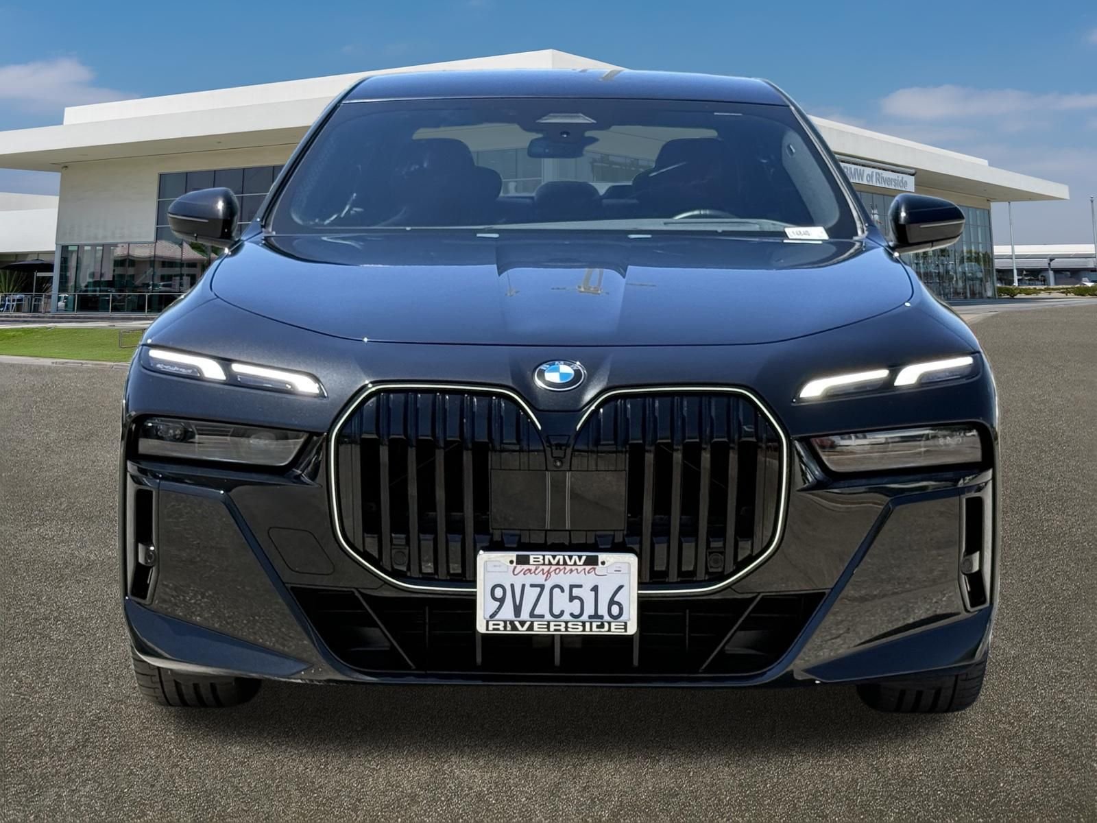 Used 2026 Black Sapphire Metallic BMW 740i image 3