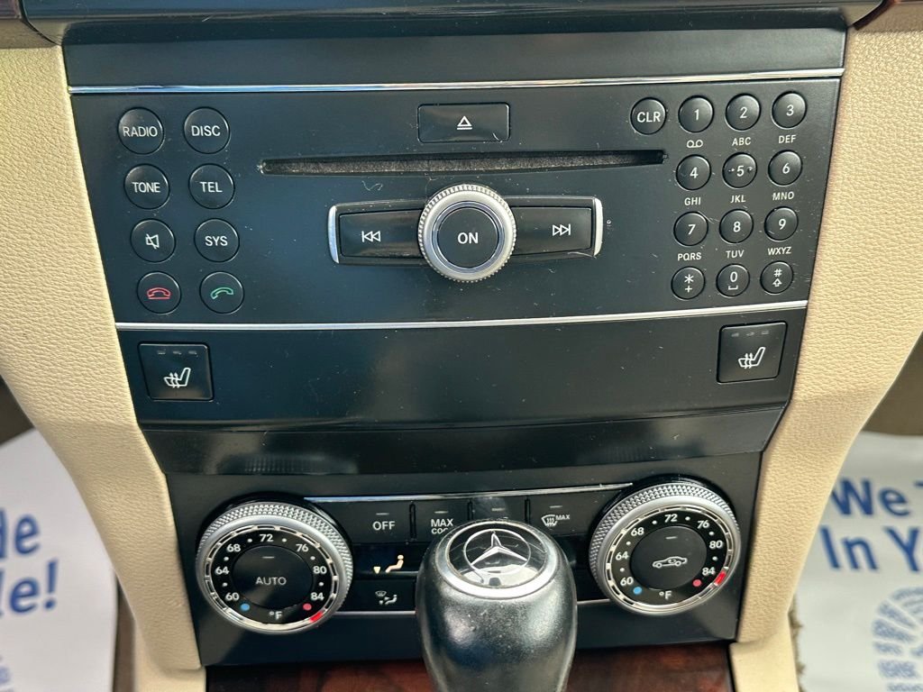 Used 2011 Green Mercedes-Benz GLK 350 image 42