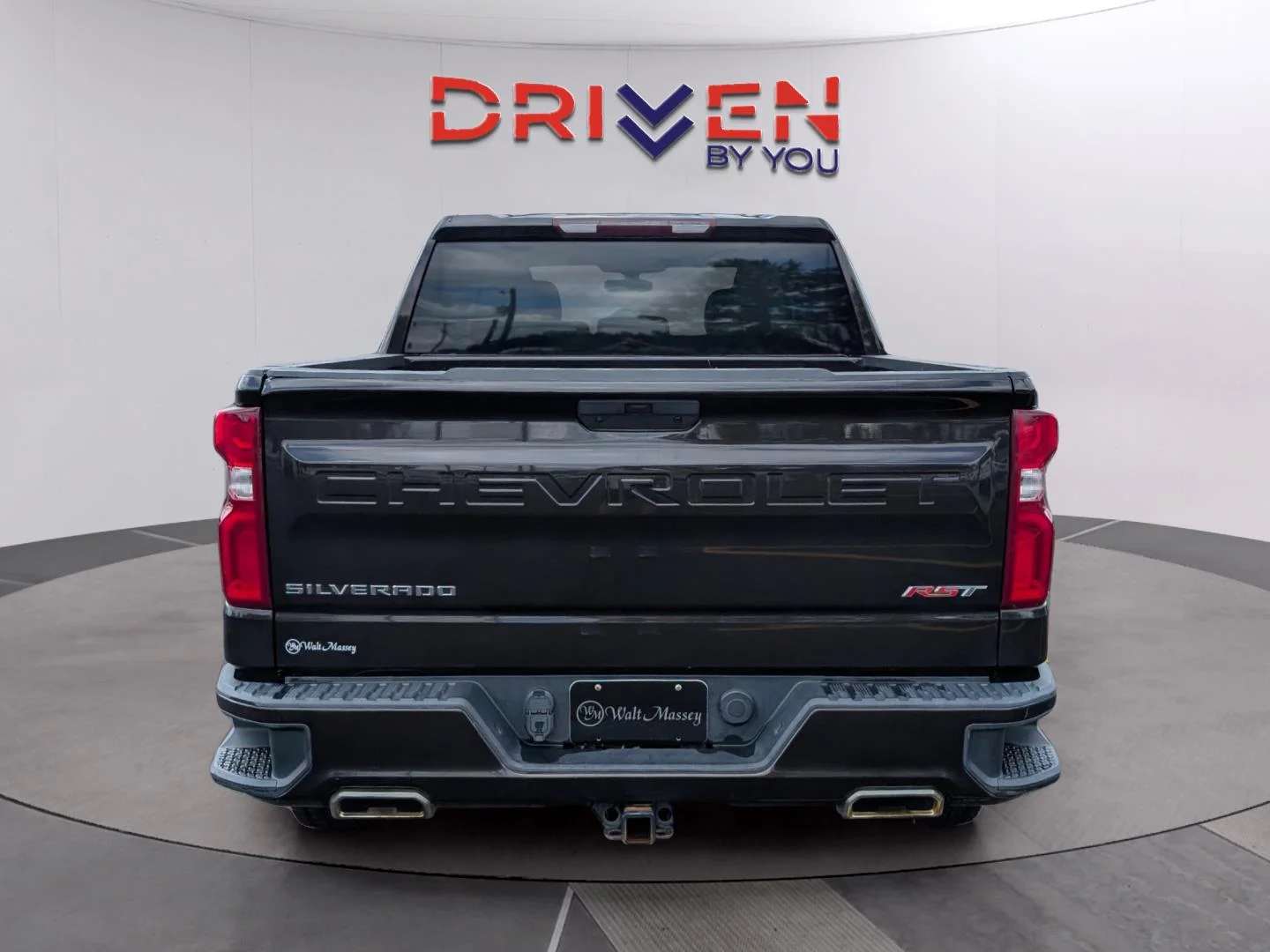Used 2019 HAVANA BROWN METALLIC Chevrolet RST image 4