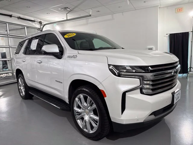 Used 2021 Beige Chevrolet High Country image 1