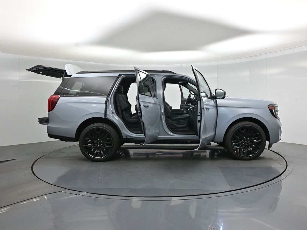 New 2026 Glacier Gray Metallic Tri-Coat Ford Platinum image 4