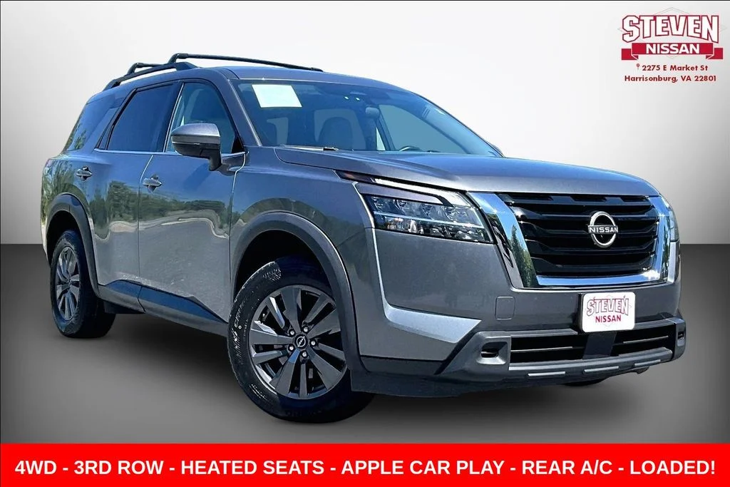 2022 Nissan Pathfinder SV 4WD's photo