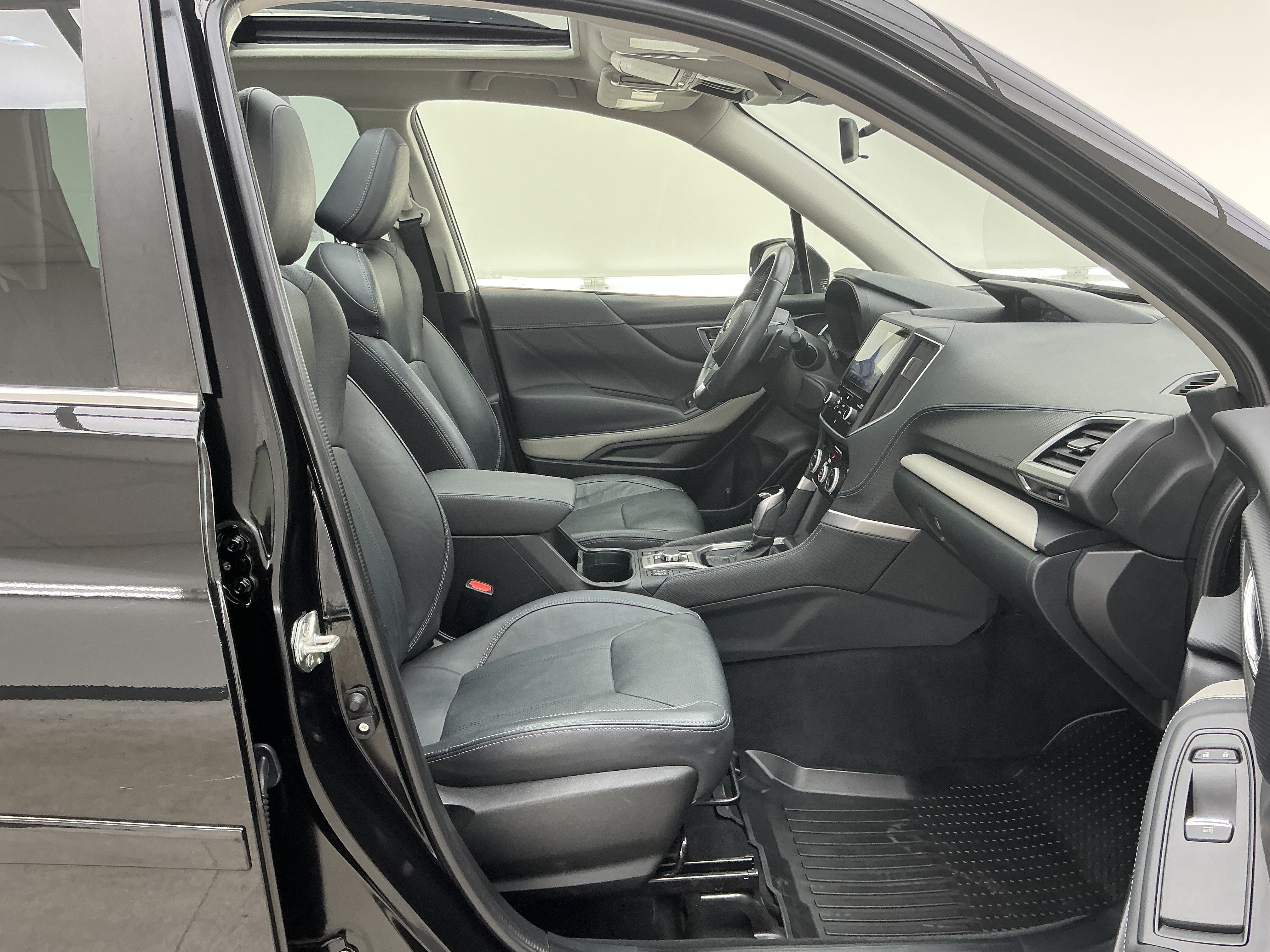 2022 Subaru Forester Limited - Photo 23