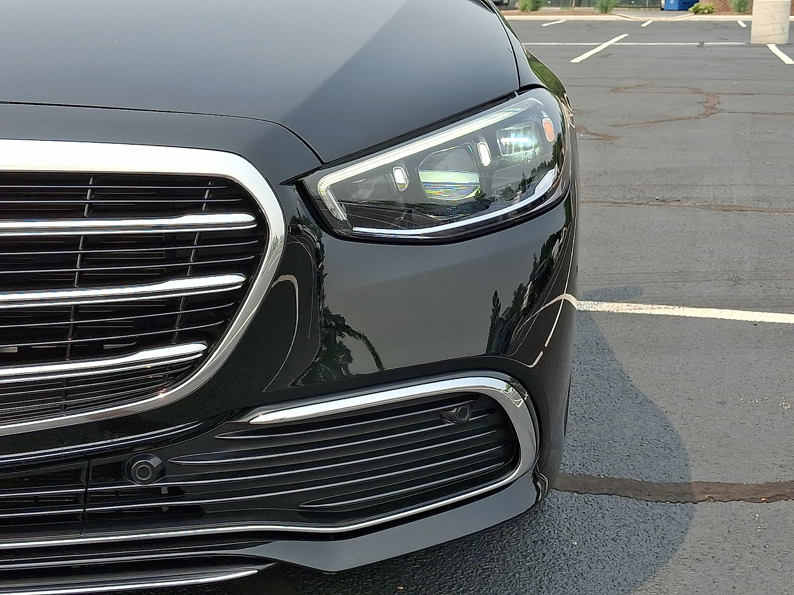 Certified Used 2024 Black - 040 Mercedes-Benz 4MATIC® image 9