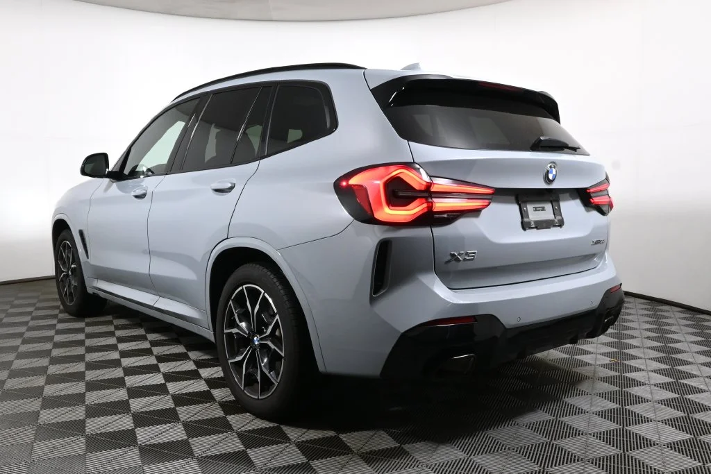 Certified Used 2024 Gray BMW xDrive30i image 9