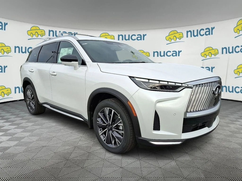 New 2026 White INFINITI LUXE image 1