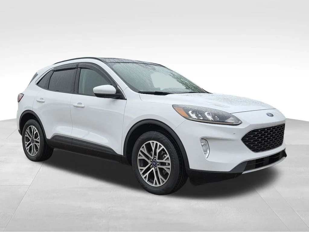 Used 2020 White Ford SEL image 4
