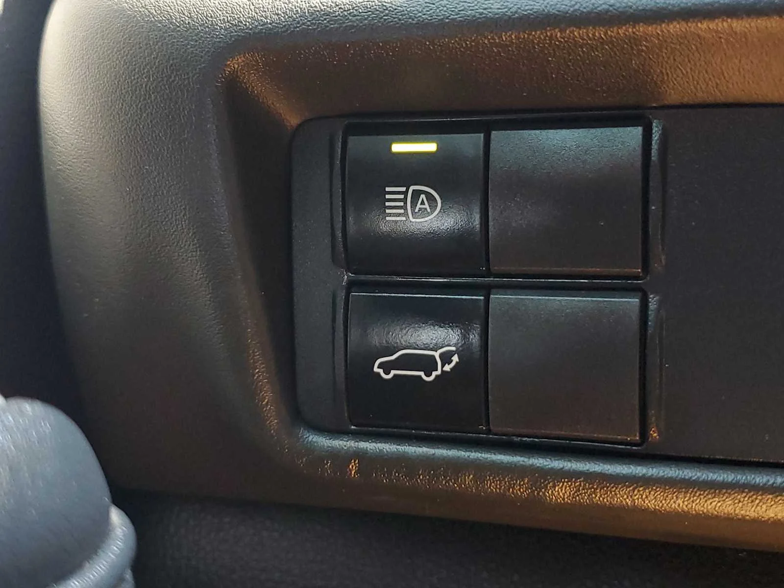 Used 2021 Ruby Flare Pearl Toyota XSE image 32