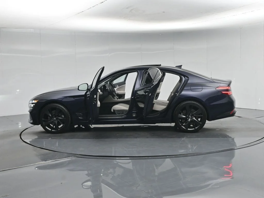 Used 2023 Blue Genesis 3.3T image 5