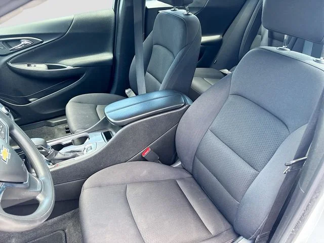 Used 2024 White Chevrolet LT image 21