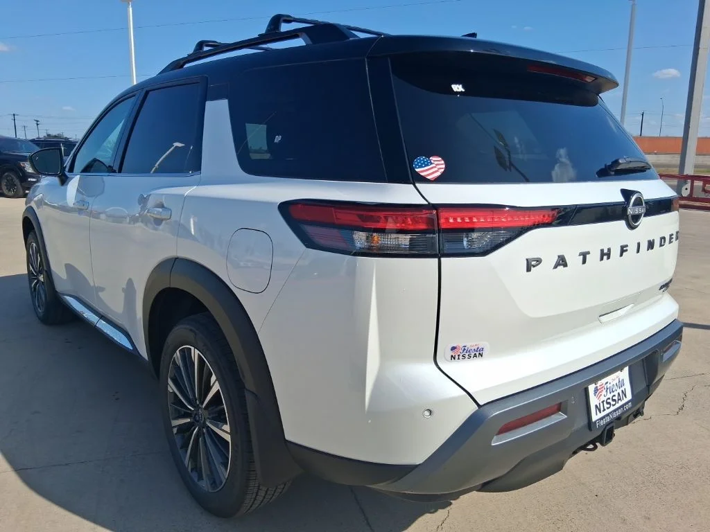 New 2026 White Nissan Platinum image 4