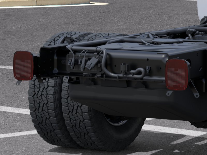 New 2026 Summit White Chevrolet Work Truck image 11