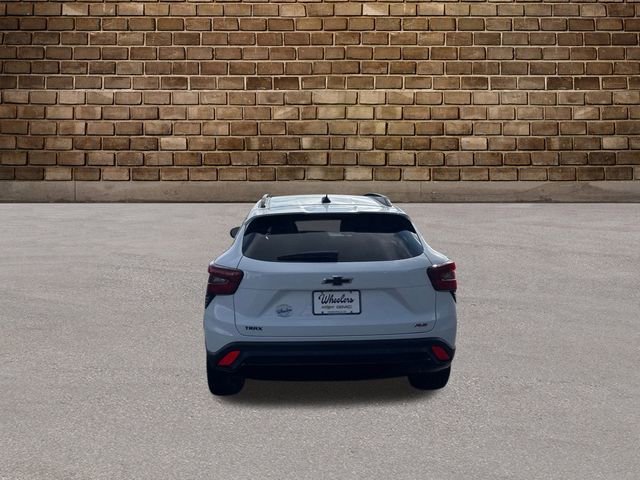2024 Chevrolet Trax photo 4
