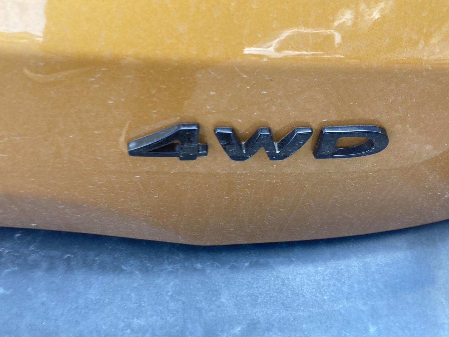 Used 2022 Luxe Yellow Ford SES image 8