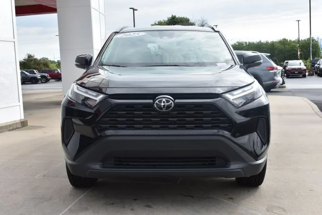 Used 2025 Black Toyota XLE image 3
