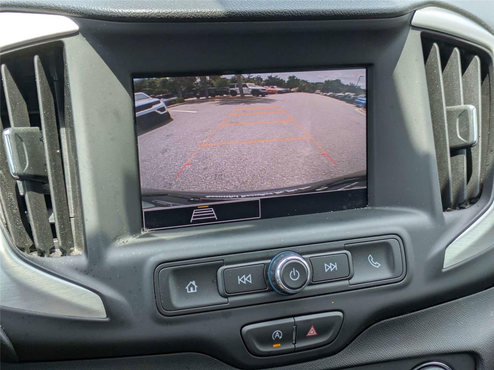 Used 2024 Sterling Metallic GMC SLE image 24
