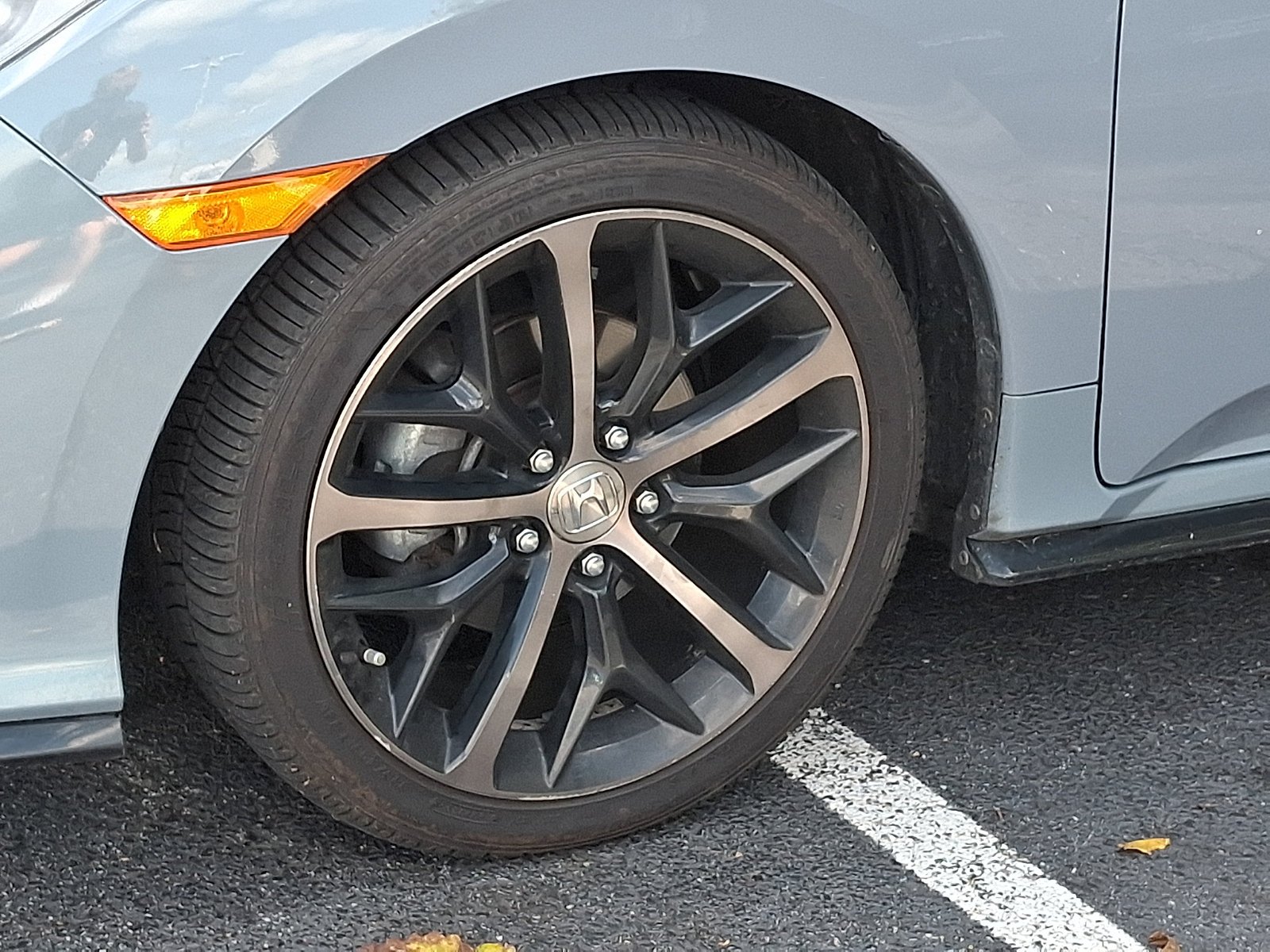 Certified Used 2020 Lunar Silver Metallic Honda Sport image 4
