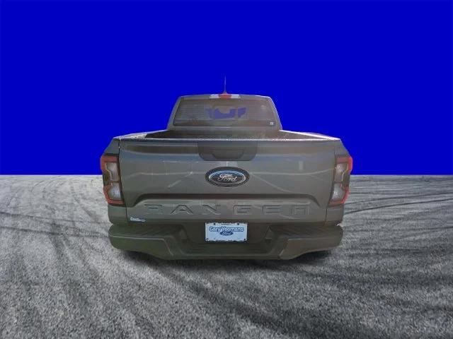 New 2026 Carbonized Gray Metallic Ford XLT image 5
