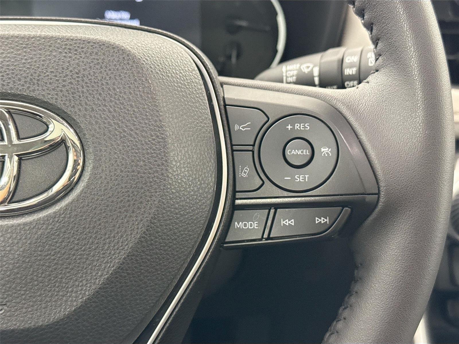 Certified Used 2025 Magnetic Gray Metallic Toyota XLE Premium image 18