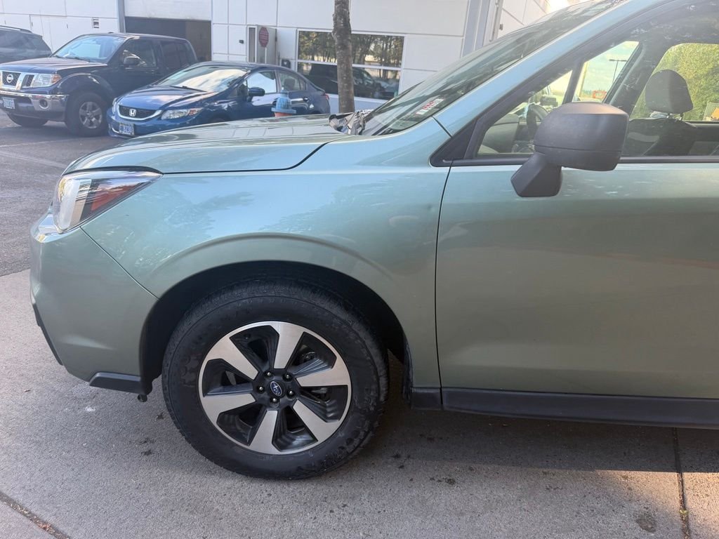 Used 2017 Jasmine Green Metallic Subaru 2.5i image 8