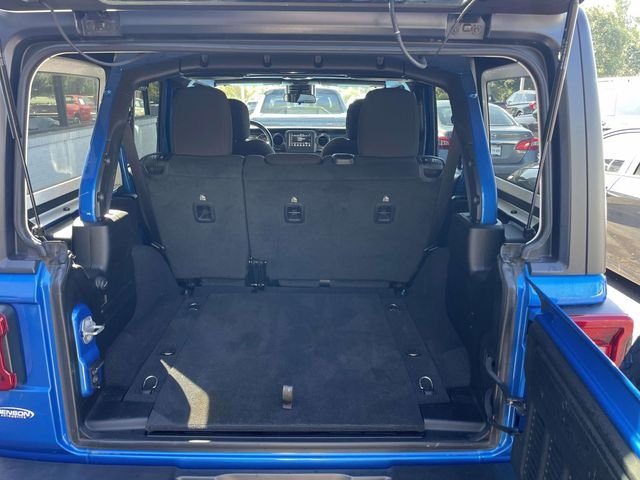 Used 2021 Blue Pearl Jeep Unlimited Sport Altitude image 11
