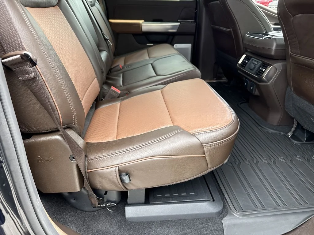 Used 2025 Blue Ford King Ranch image 15