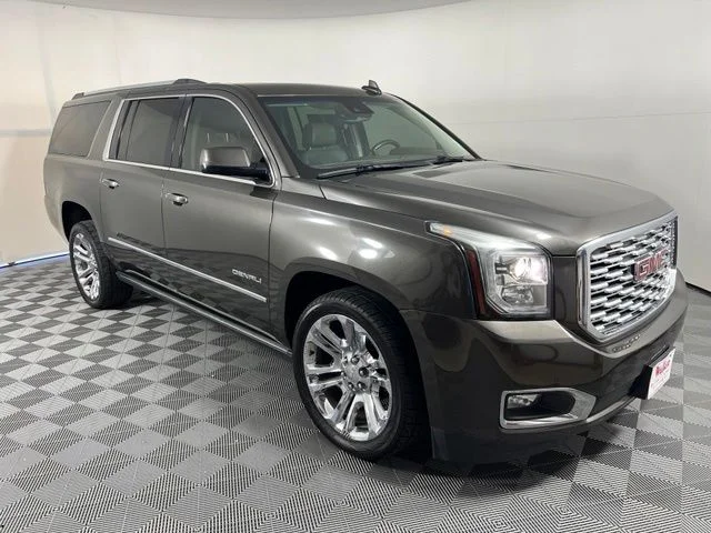 Used 2020 Gray GMC Denali image 1