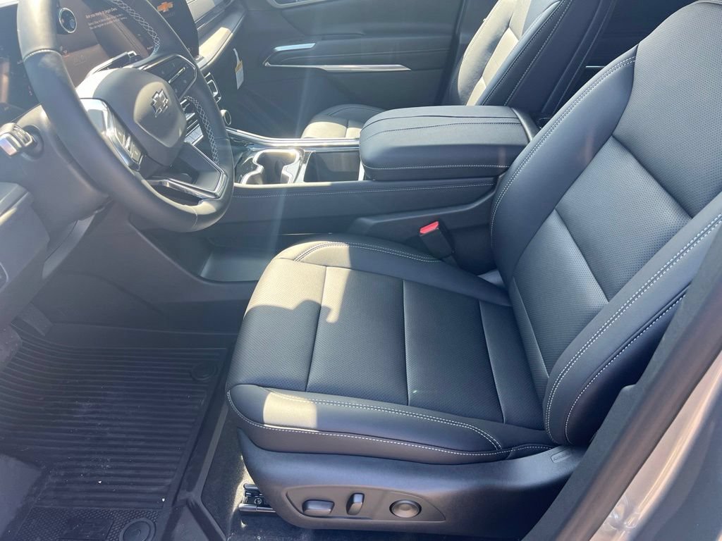 2026 Chevrolet Traverse LT - Photo 9