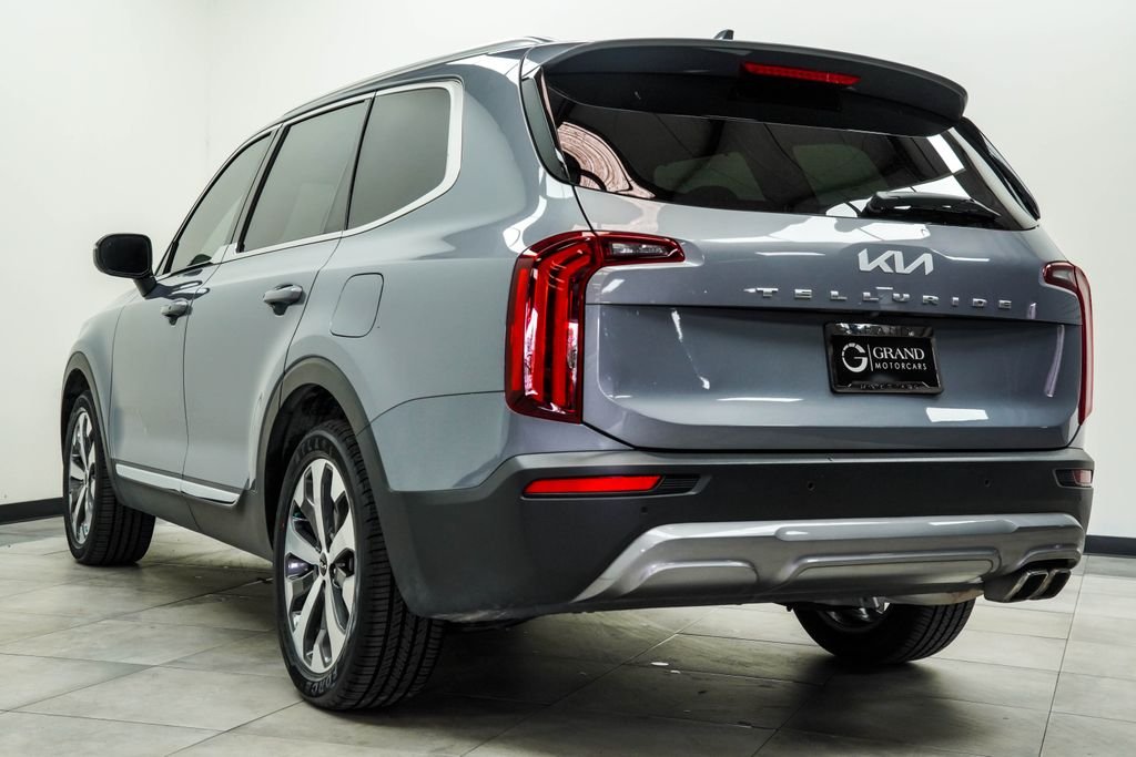 Used 2022 Silver Kia EX image 12
