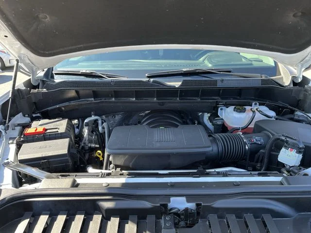 Used 2026 Summit White Chevrolet LT image 19