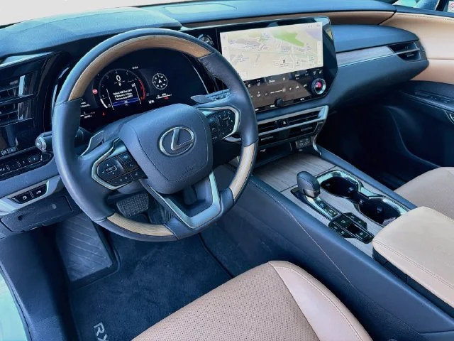 Certified Used 2026 EMINENT WHITE PEARL Lexus 350 Premium image 9