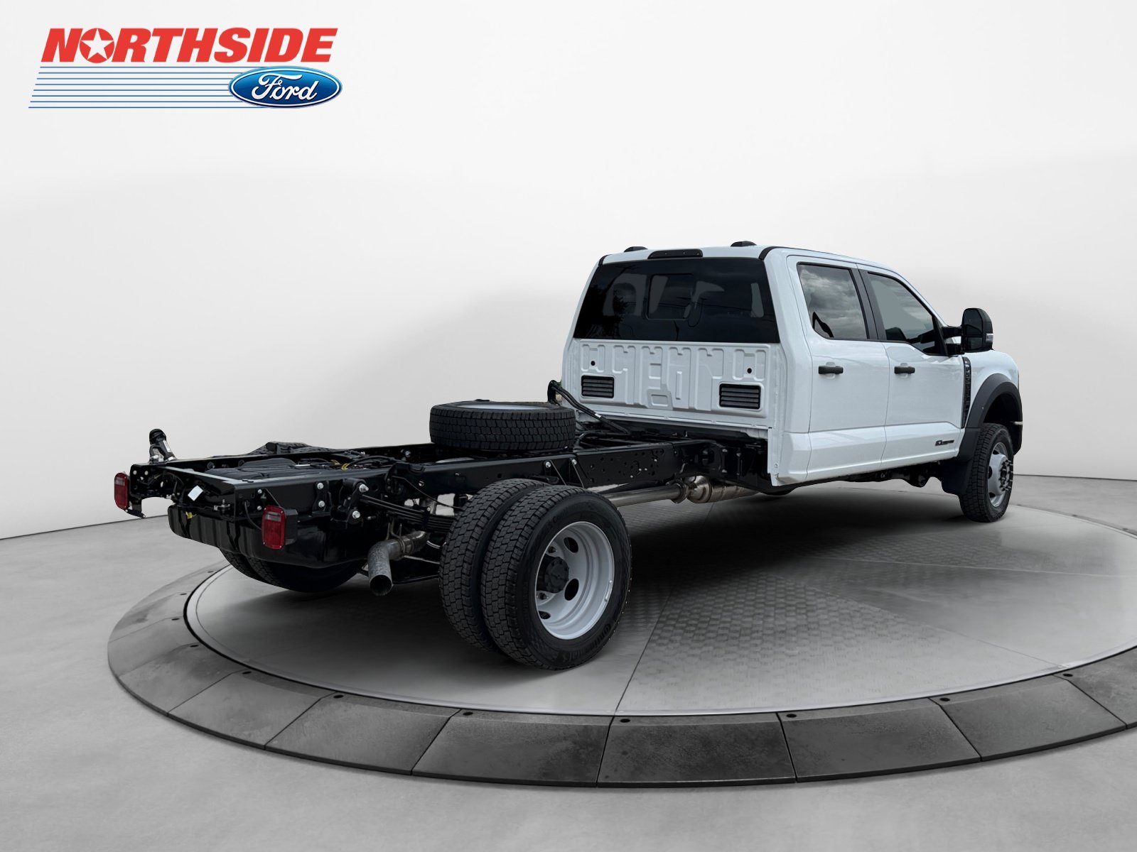 New 2026 Oxford White Ford XL image 7