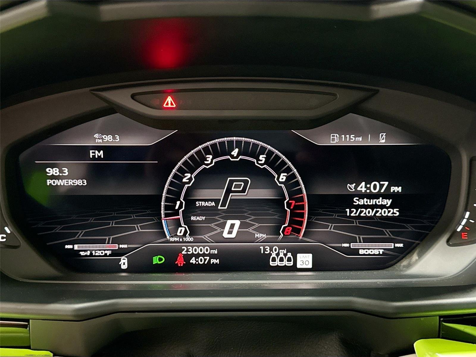 2022 Lamborghini Urus Pearl Capsule - Photo 17