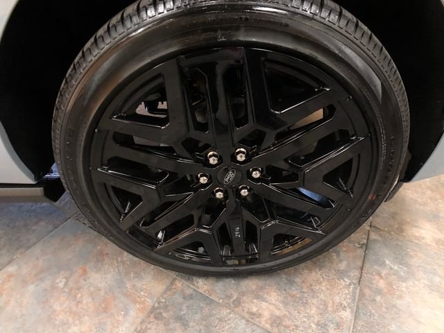 New 2026 Glacier Gray Metallic Tri-Coat Ford MAX Platinum® image 9