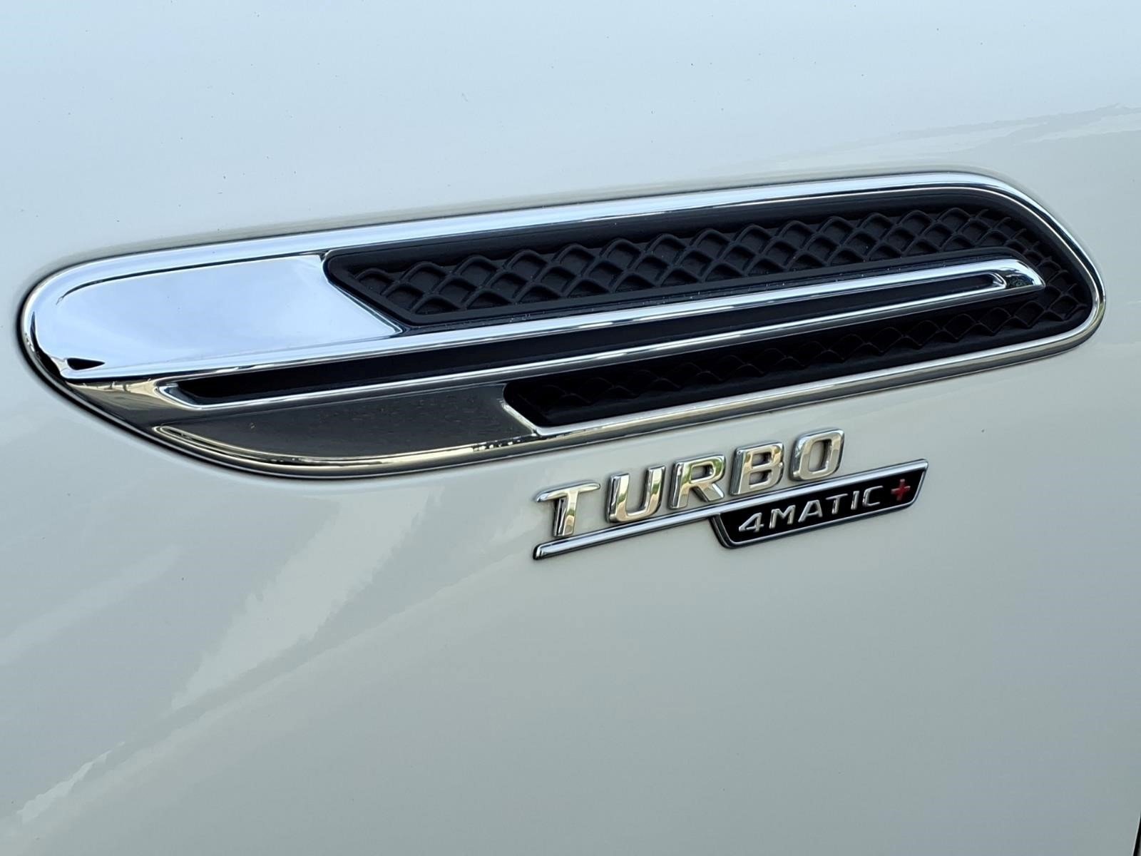 Certified Used 2023 MANUFAKTUR Diamond White Metallic Mercedes-Benz AMG® GT 53 4-Door Coupe image 9