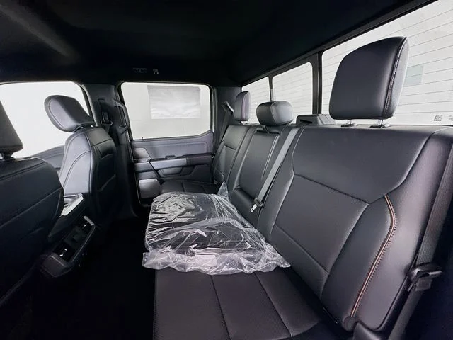 New 2026 Star White Metallic Tri-Coat Ford Lariat image 25