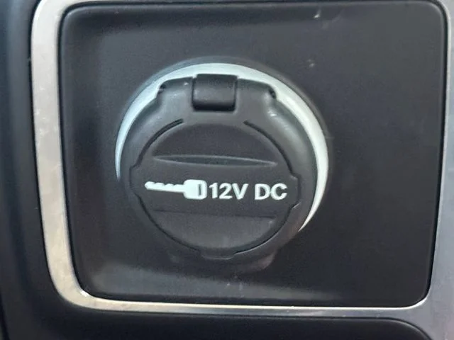 Used 2020 Silver Jeep Unlimited Rubicon image 27