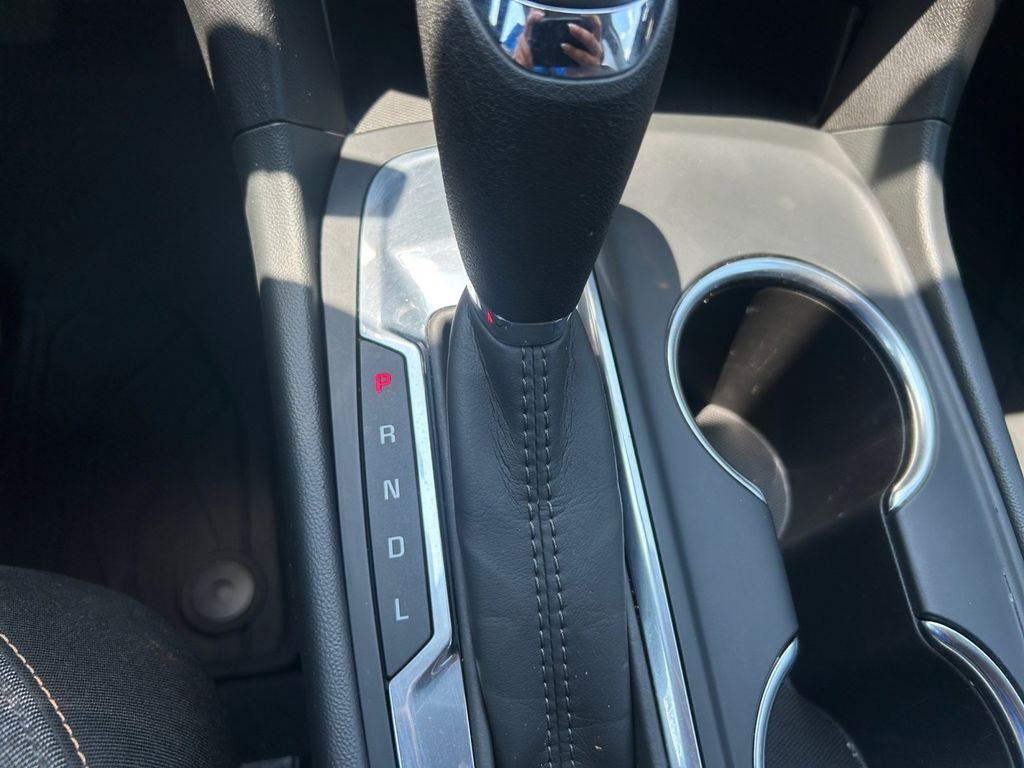 Used 2021 Silver Chevrolet LT image 33