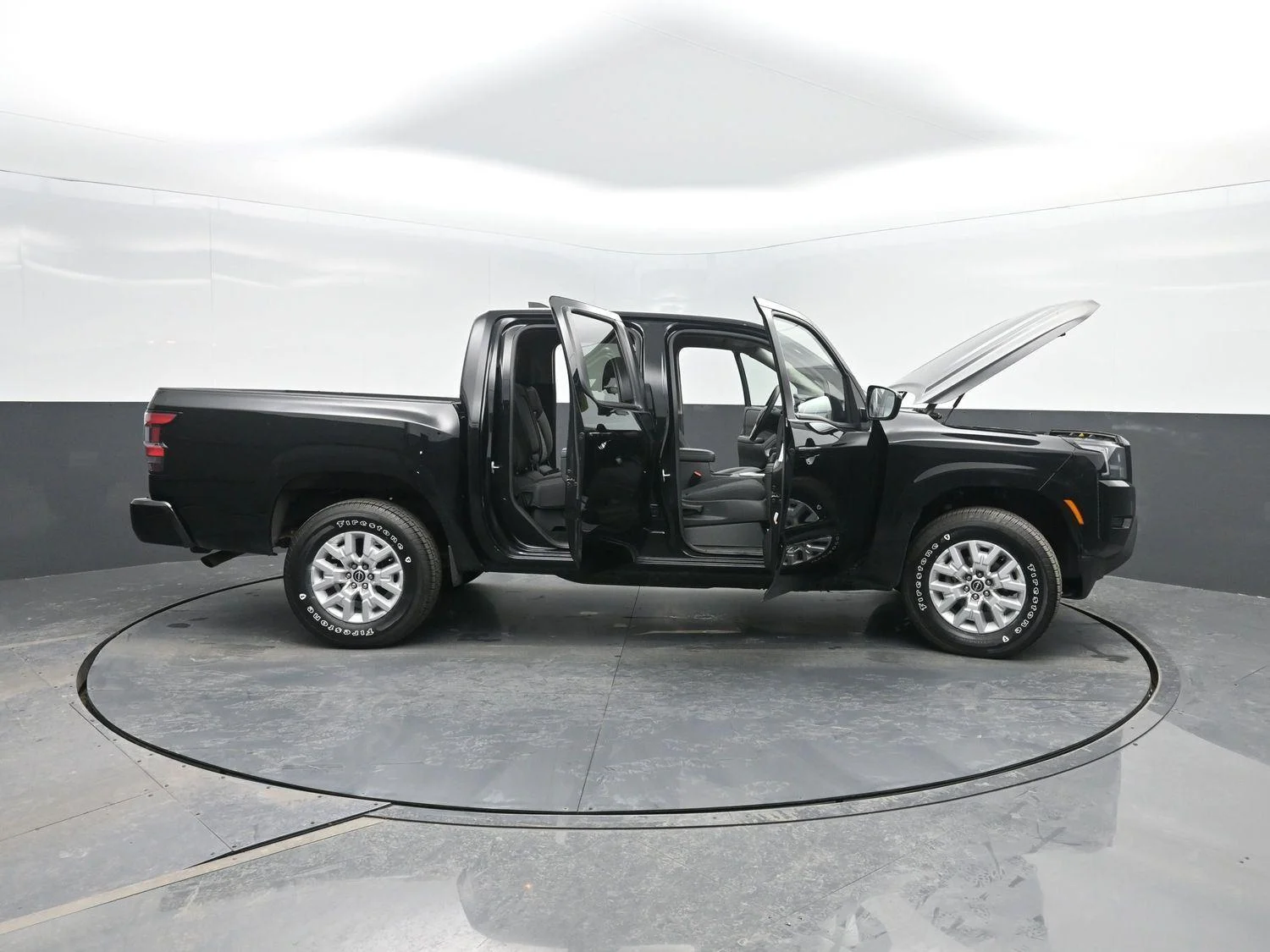 Used 2023  NISSAN  image 40