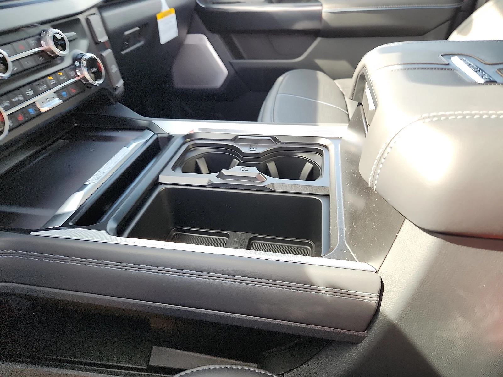 New 2026 Agate Black Metallic Ford F-250® Platinum® image 25