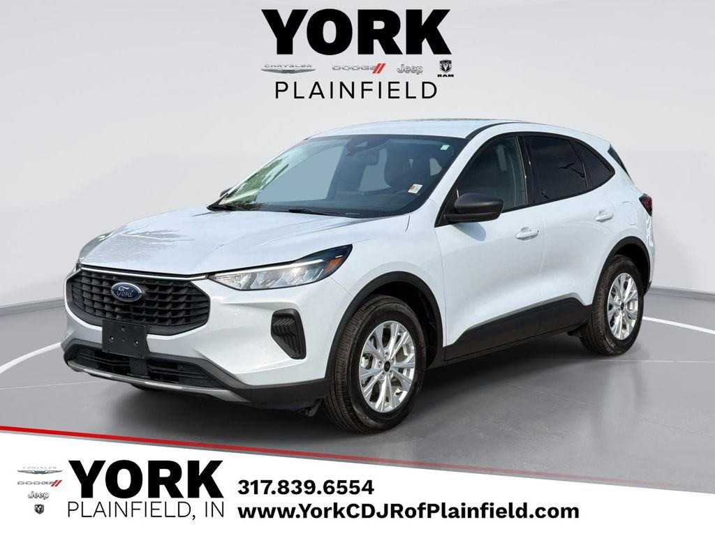 Used 2025 Silver Ford Active image 1