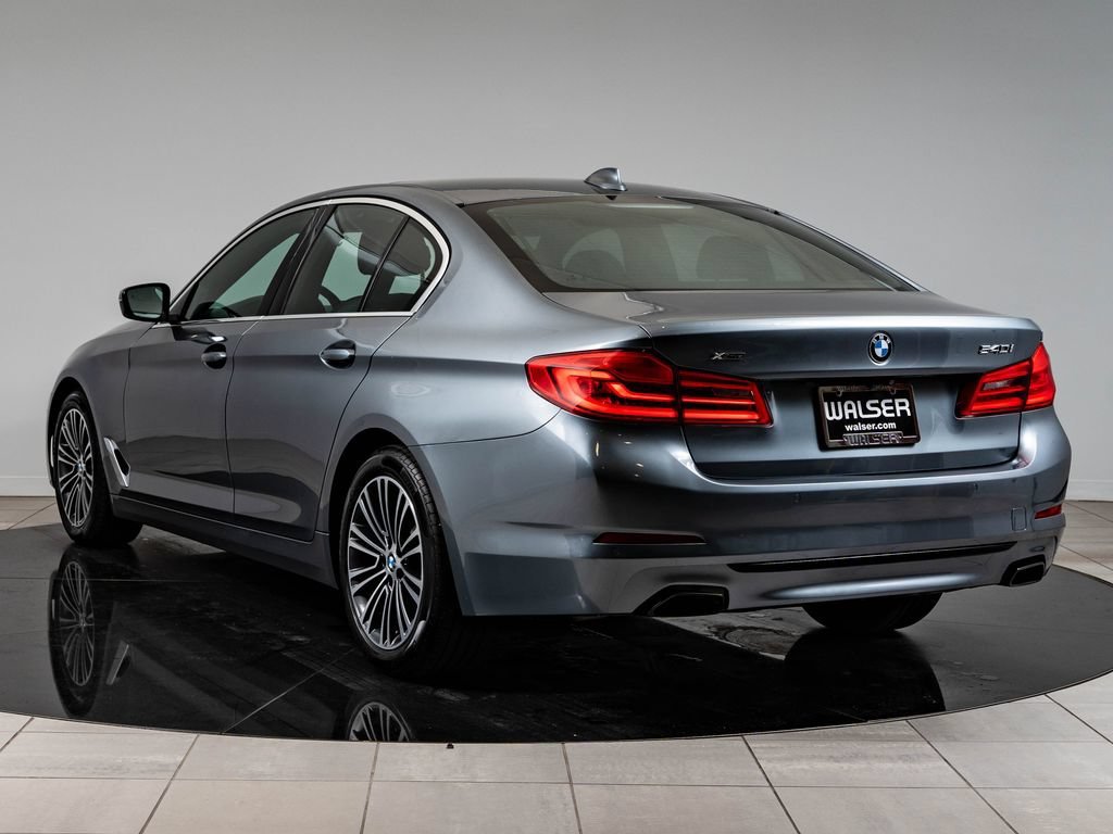 Used 2019 Bluestone Metallic BMW 540i xDrive image 6