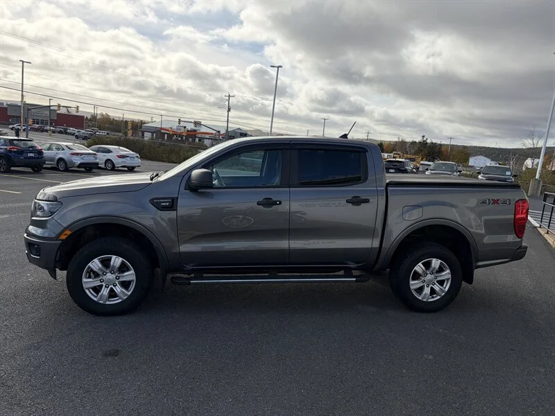 Used 2021 Grey Ford XLT image 3