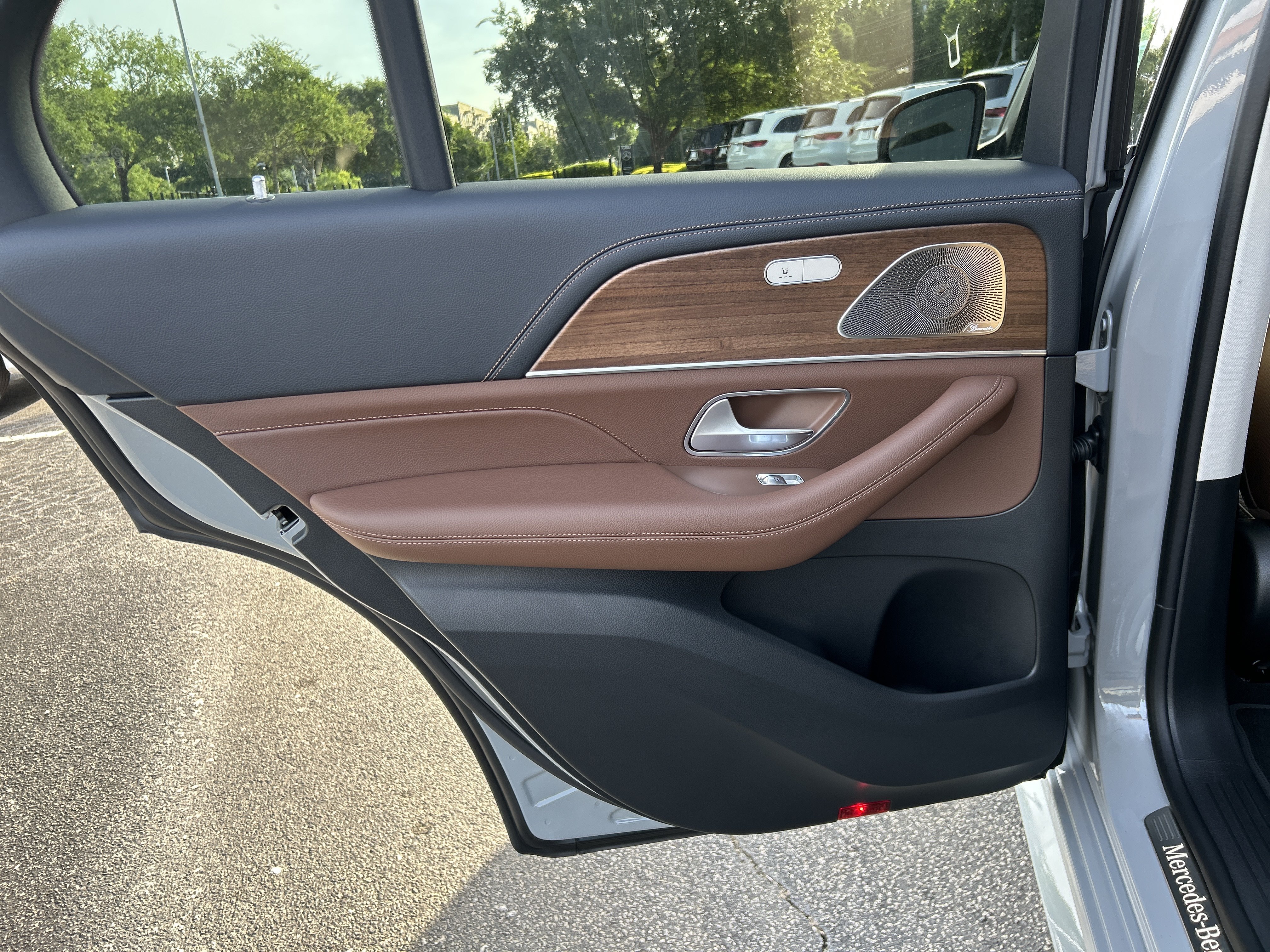 New 2026 MANUFAKTUR Alpine Grey Mercedes-Benz GLE 450 4MATIC® SUV image 34