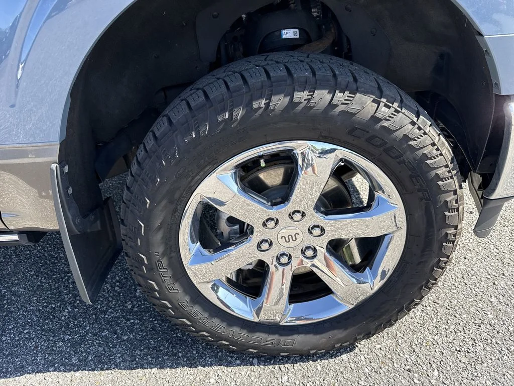 Used 2023 Gray Ford King Ranch image 12