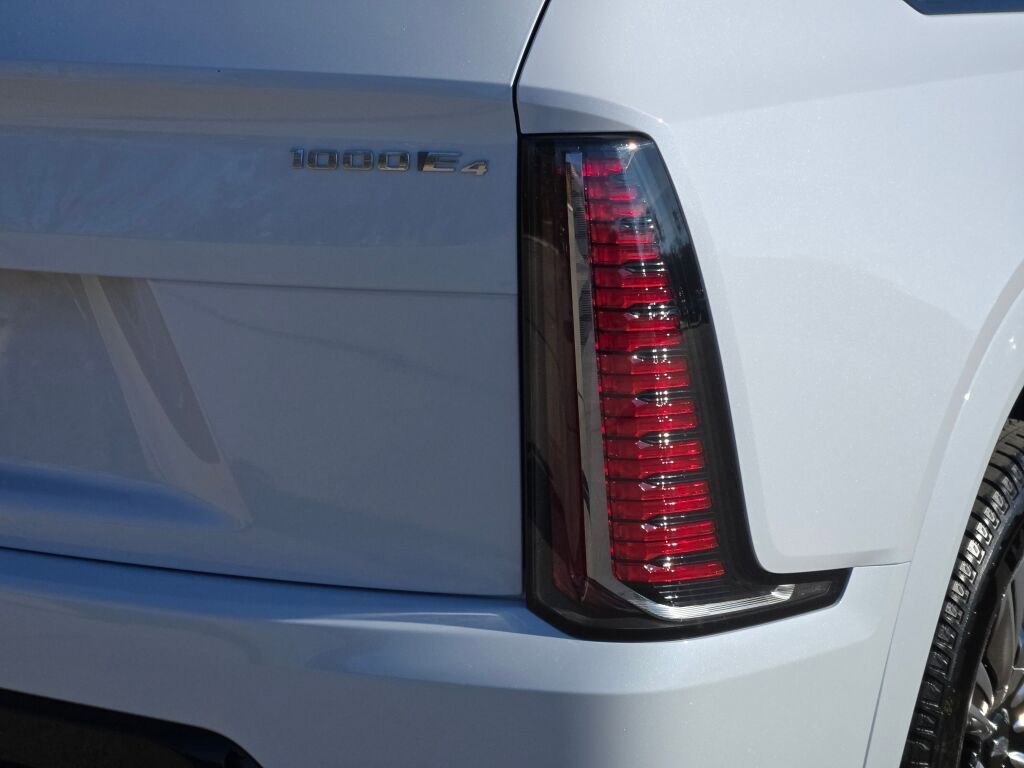 2026 Cadillac Escalade IQ Luxury - Photo 13