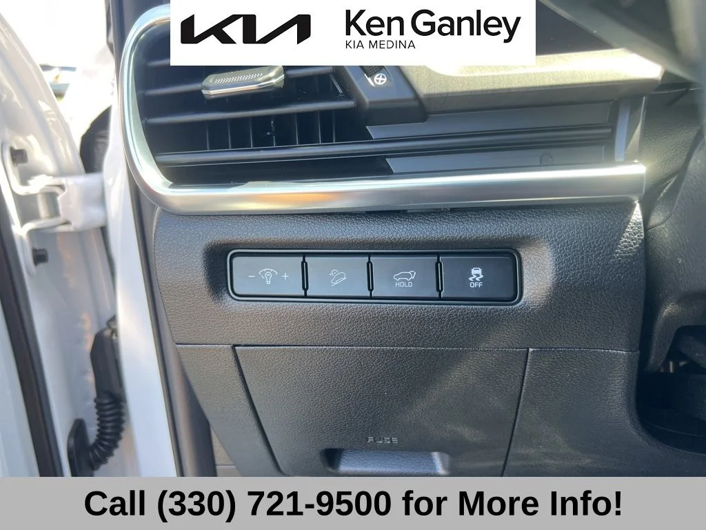 Certified Used 2024 White Kia SX image 30