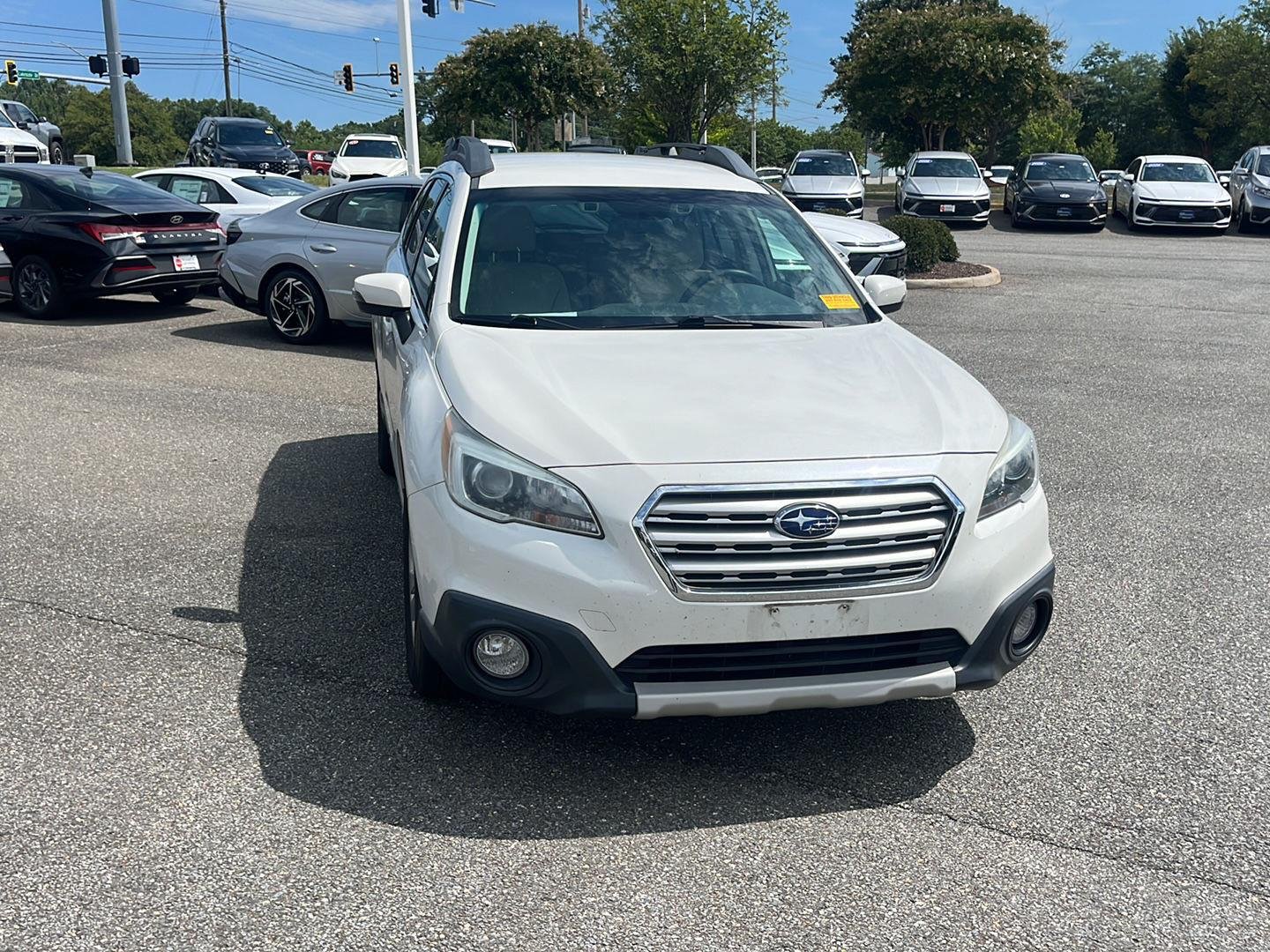 Used 2015 Crystal White Pearl Subaru 2.5i Premium image 7