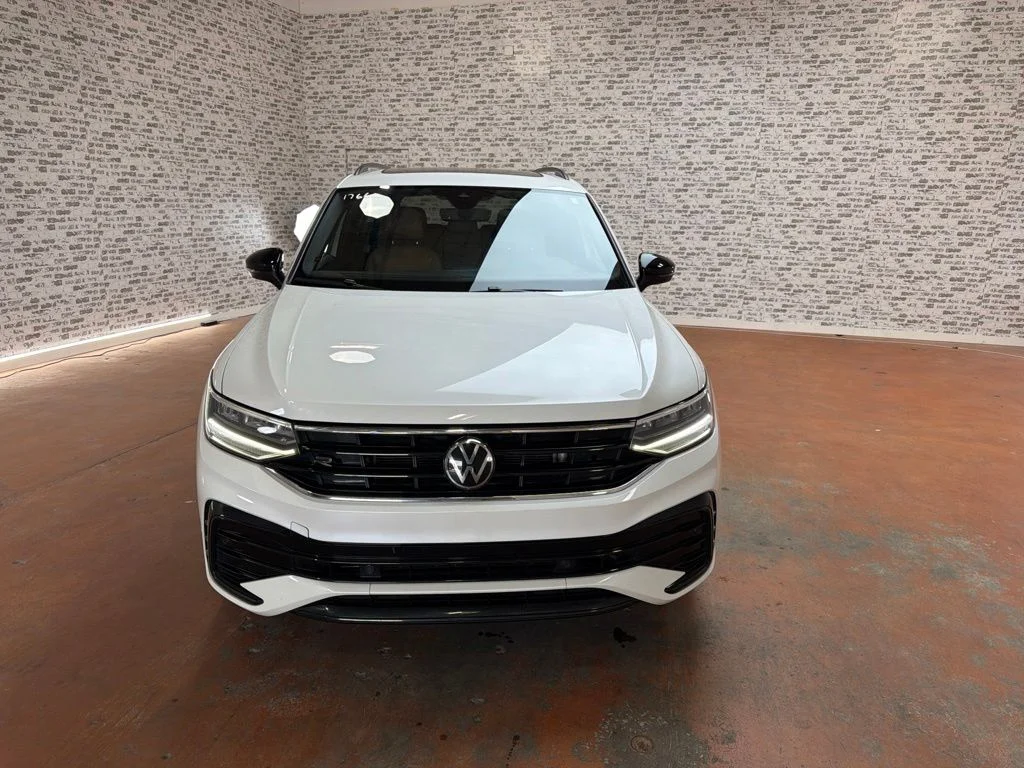 Used 2024 Pure White Volkswagen 2.0T SE R-Line Black image 2